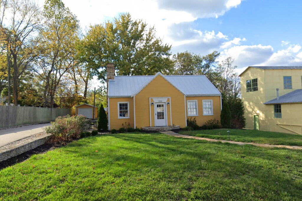 233 Jackson St