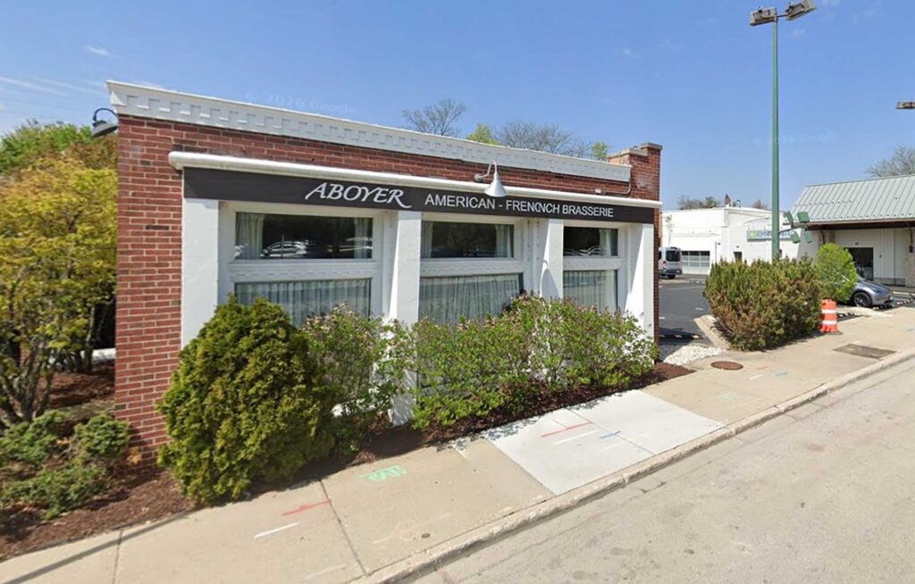 64 Green Bay Rd