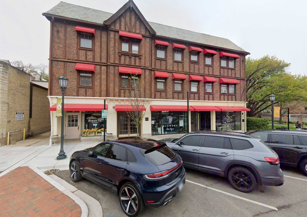 723 Elm St